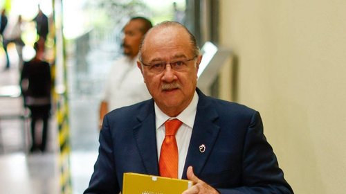 Desecha juez federal amparo a Javier Navarro por improcedente
