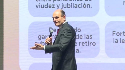 Lo criticable no es la estética, es la hipocresía: Jericó Abramo