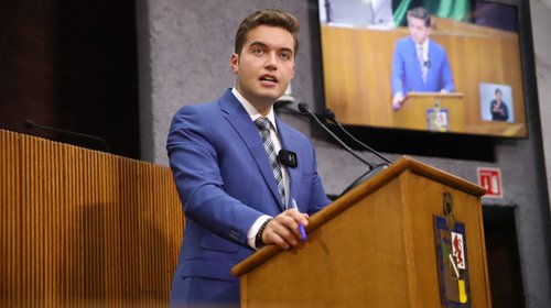 Proponen licencia para cuidar a familiares enfermos