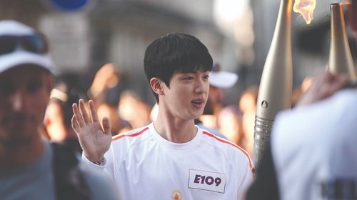 Es Jin, de BTS, relevo de la antorcha olímpica 
