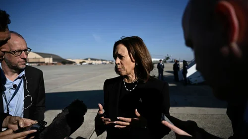 Harris promete 'representar a todos' tras comentario de Biden
