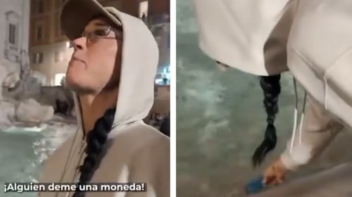 Katy Perry tira su tarjeta a la Fontana de Trevi