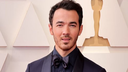 Kevin Jonas de somete a cirugía por cáncer de piel