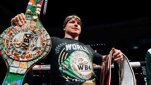 La FIB despoja a 'Canelo' Álvarez del título supermediano