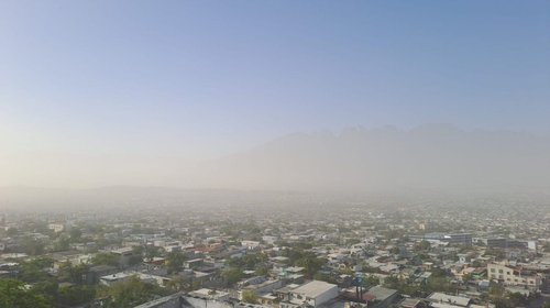 A pesar del día festivo se mantiene mala calidad del aire