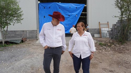 Prometen Waldo y Judith llevar Sembrando Vida al sur de NL 