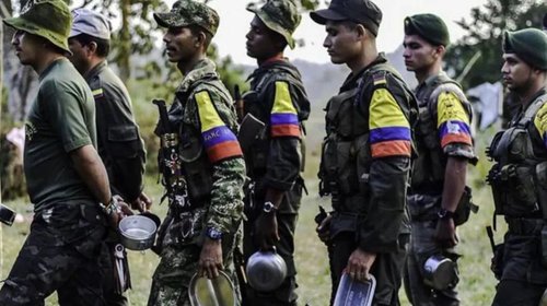 Las FARC se atribuyen secuestro de dos funcionarios colombianos