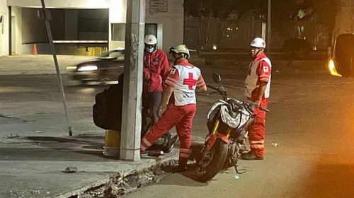 Lesionan a mensajero en choque sobre Félix U. Gómez