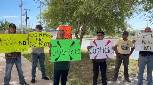 Madre rompe en llanto por hijo víctima de presunta violencia