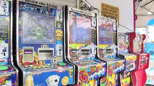 'Me gasté lo de la despensa': proliferan minicasinos ilegales 