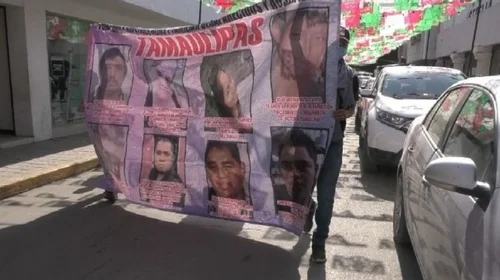Marchan colectivos de desaparecidos y llegan a acuerdos