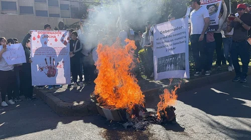Marchan nuevamente en Sinaloa para exigir renuncia de Rocha
