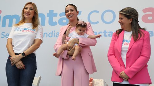 Celebra Mariana semana de lactancia materna con donativo