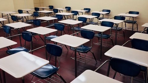 Más de 24 millones de estudiantes vuelven a clases este lunes