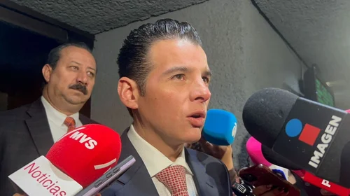 MC acepta posibilidad de que se apruebe menos deuda al gobernador