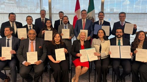 México y Canadá estrechan lazos en salud e industria farmacéutica