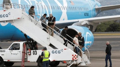 Venezuela recibe a 328 migrantes repatriados desde Estados Unidos