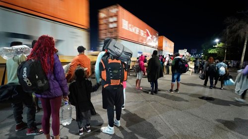 Migrantes atraviesan México en tren con cifras históricas 