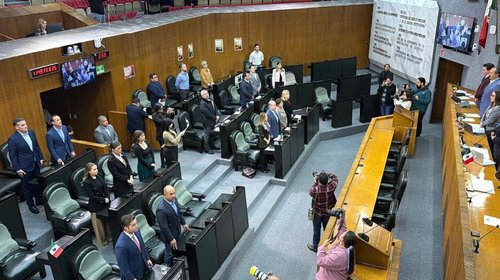 Hacen minuto de silencio por víctimas en operativo de 'El Mencho’