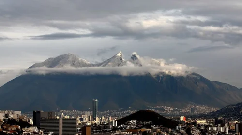 Nuevo frente frío traerá descensos y rachas de viento en NL