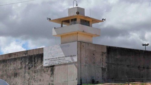 Motín en una cárcel de Acapulco deja tres policías heridos
