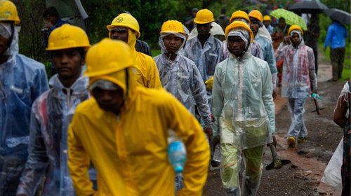 Suman 27 muertos por alud en India; entre ellos 4 niños