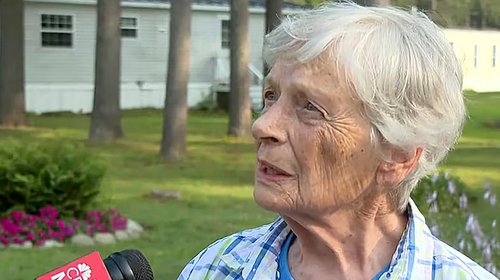 Abuelita evita ser asesinada; le dio de comer a su atacante