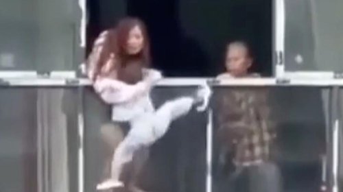 Mujer arroja a su hijo de 3 años desde el piso 22 de un edificio