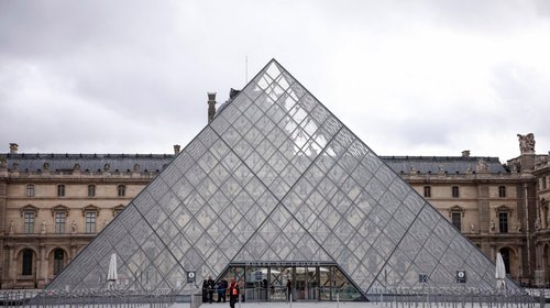Revelan nuevos detalles del robo al Museo del Louvre
