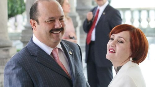 ICE detiene a Bertha Gómez, esposa del exgobernador de Chihuahua