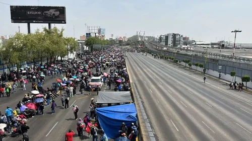 Maestros de la CNTE rechazan propuestas del gobierno tras diálogo