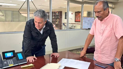 Detienen a dos hermanos mexicanos en prisión de Florida