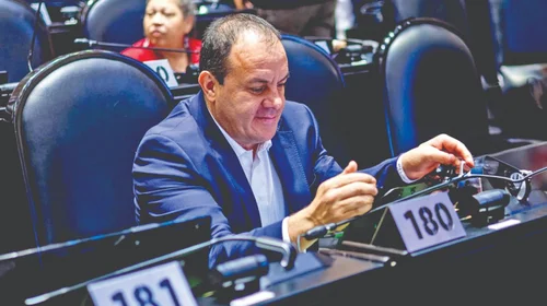 Diputados desechan solicitud de desafuero de Cuauhtémoc Blanco