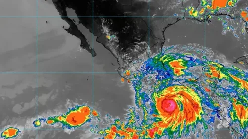 Se degrada huracán Erick a categoría 1 tras su paso por Oaxaca