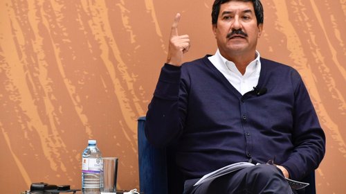 Blindan a Javier Corral de cualquier acción penal por desacato