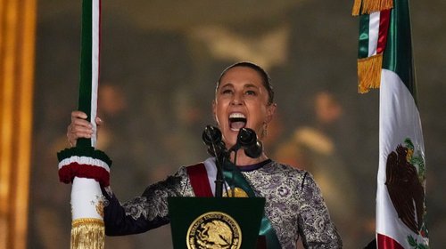 'Viva México libre y soberano'; da Claudia su primer grito