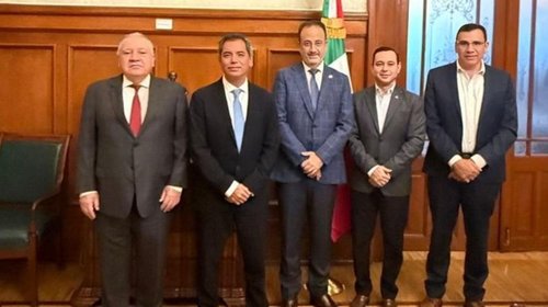 Federación y sector aduanal sellan compromiso con la Ley Aduanera