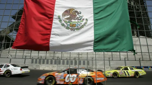 Llega NASCAR a México para celebrar primera carrera internacional
