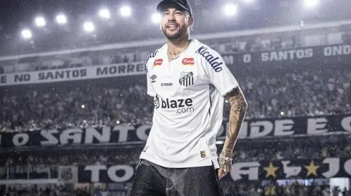 Neymar renueva su contrato con Santos hasta finales de 2025
