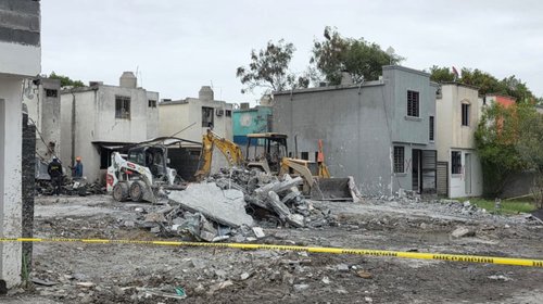 Pesquería e Infonavit dan apoyo a casas afectadas por explosión