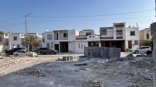 Tras explosión en Pesquería, persisten daños y falta de apoyo