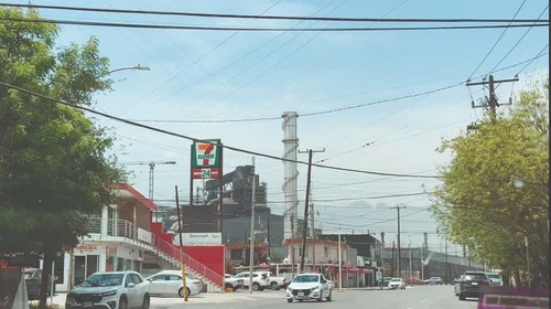 En CDMX las sacan... y en NL ¡no!: fábricas siguen en la urbe