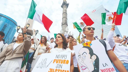 ¿Cómo se eligen a los ministros y jueces en otras naciones?