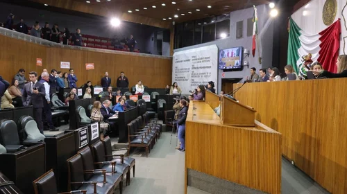 Gobierno cede; PRI y PAN atoran Presupuesto 2025
