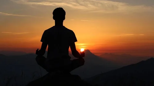 Crece en Monterrey el interés por la meditación