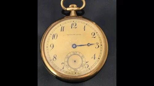 Subastan reloj de capitán que rescató a náufragos del Titanic