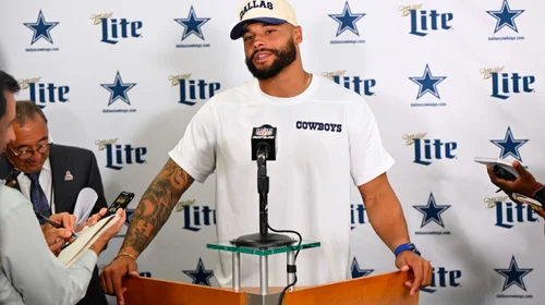 Dak Prescott, quarterback de Dallas, es una estrella millonaria
