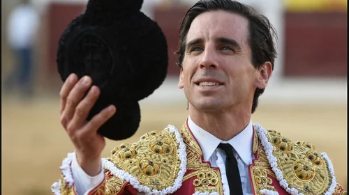 Es Juan Ortega, de Sevilla… ¡un artista del toreo!