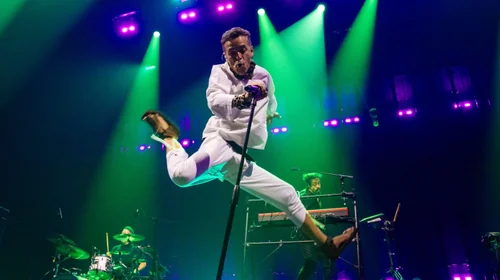 Café Tacvba celebra 35 años de música con sus fans regios
