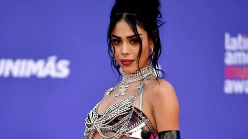Danna Paola revela su vida en el documental 'Tenemos que hablar'